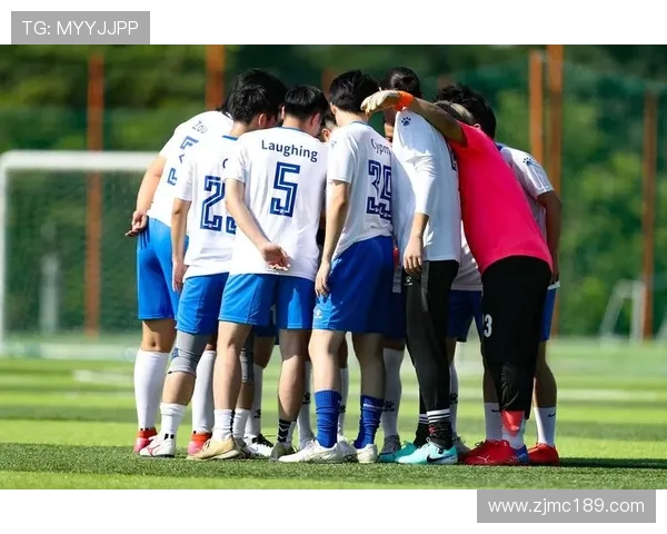 成都足球队荣登全国足球团队协作排行榜第十名展现团队精神与实力