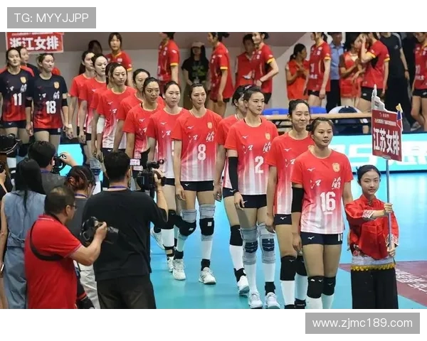 女排联赛江苏队与浙江队激战正酣精彩瞬间引人瞩目