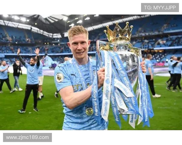 白礼顿主场迎战曼城争夺英超荣耀双方实力对决引发球迷热议