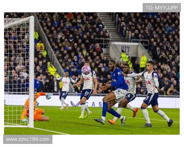 阿森纳主场迎战莱斯期待精彩对决两队争夺英超重要积分 阿森纳主场迎战莱斯期待精彩对决两队争夺英超重要积分