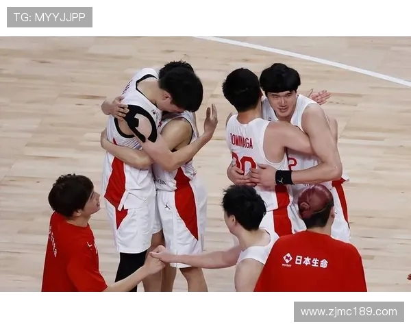 韩国男篮与日本男篮激战正酣谁能在亚洲赛场上笑到最后